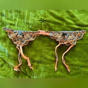 NWOT Vintage 2010 Victoria's Secret Leopard and Highligher Orange Garter Belt